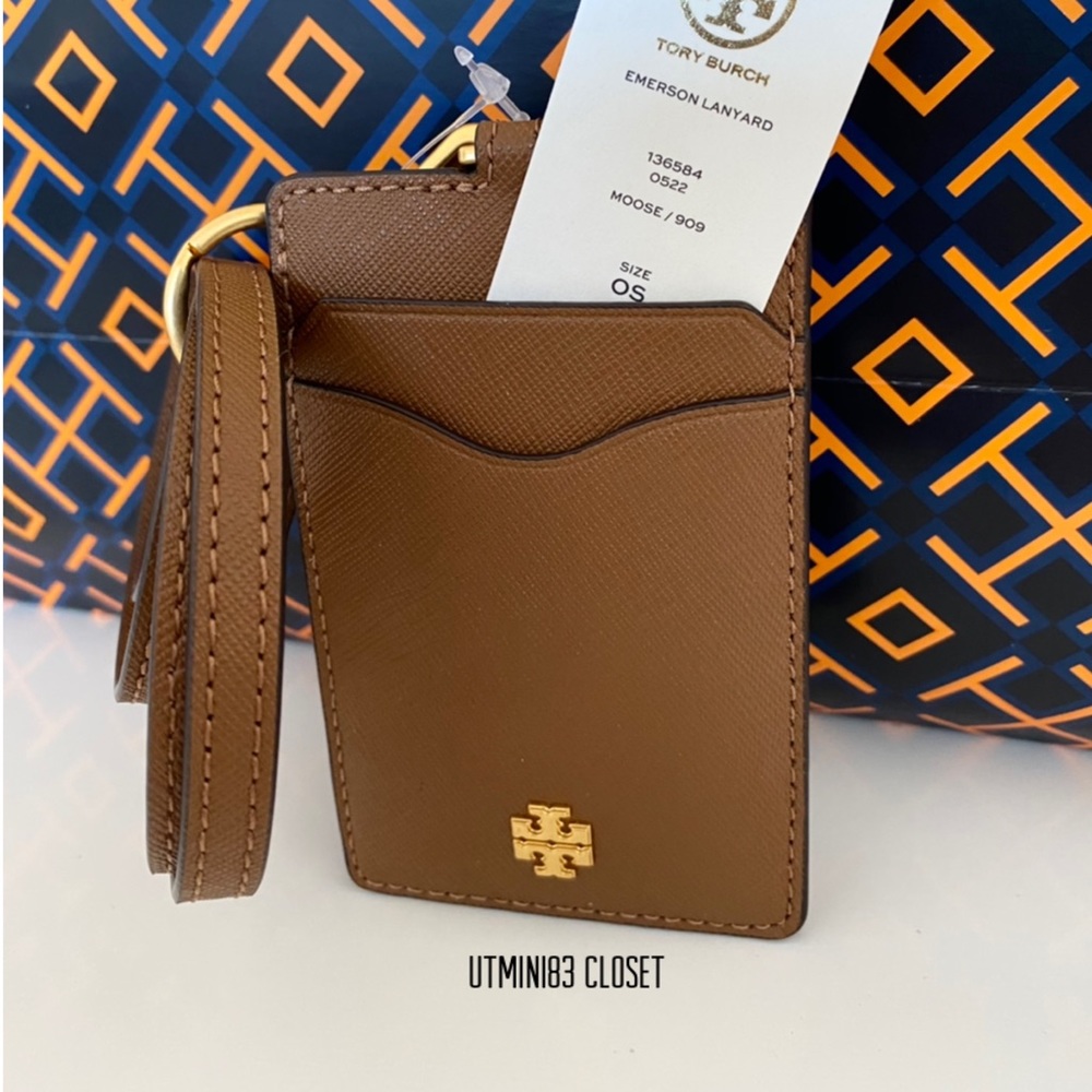 🌸❤️NEW❤️Tory Burch Emerson Lanyard/ID card holder/neck wear